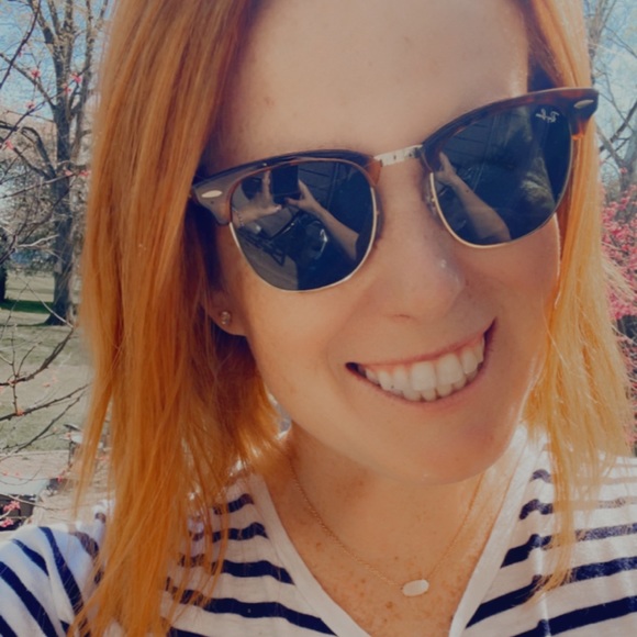 Meet your Posher, Erin - Picture 2 of 2